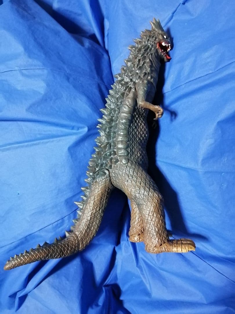 ま*ん様 大怪獣シリーズ　ウルトラマン＆ベムラー２体セット