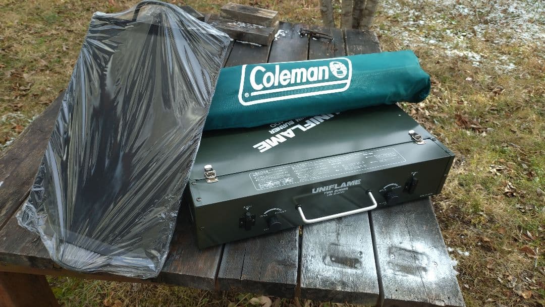 中*樹様 おまけ付き！未使用ユニフレームUS-2000＋コールマンスタンドセット おまけ付き！未使用ユニフレームUS-2000＋コールマンスタンドセット
