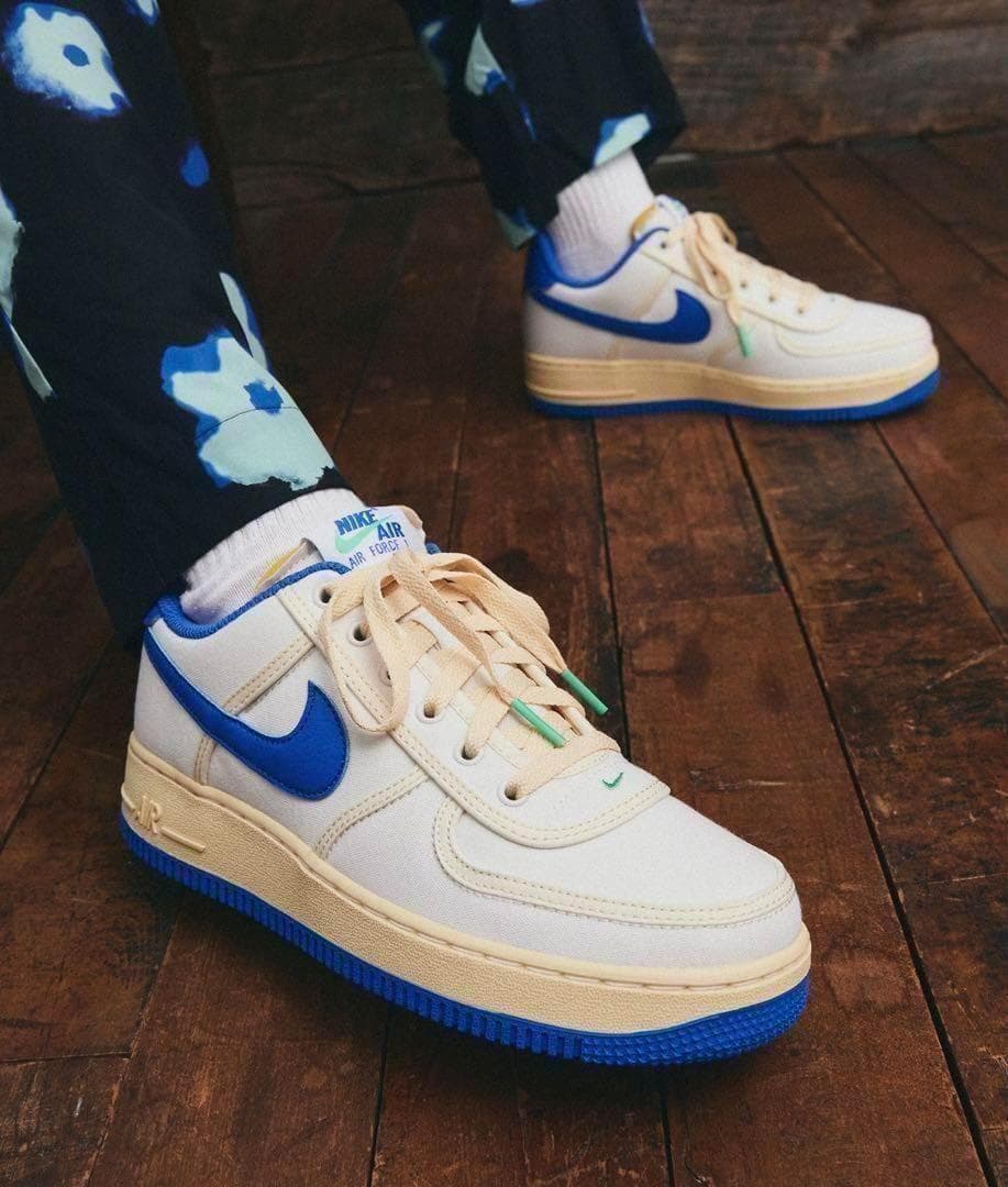 新品未使用品✨ナイキ エア フォース 1 '07 27.5cm 白 ホワイト黒