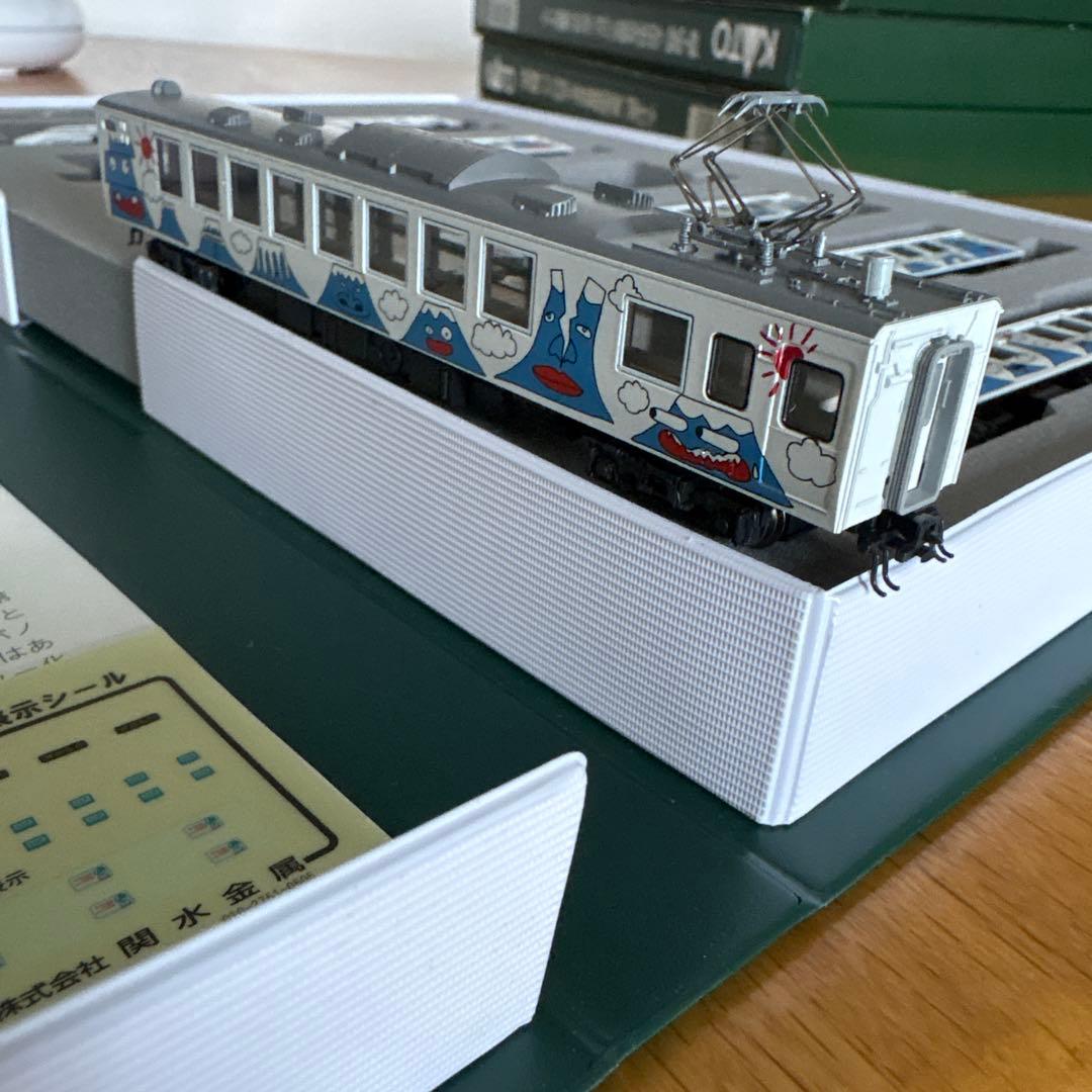 新同】KATO 10-238 富士急行2000系「フジサン特急」6両セット② - メルカリ