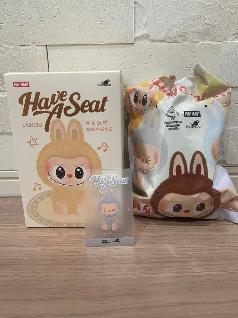 LABUBU THE MONSTERS Have a Seat 2点セット - メルカリ