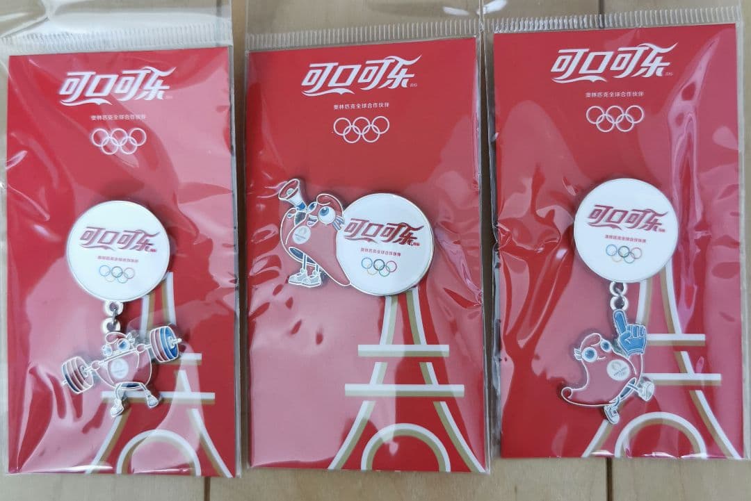 【2024 パリ オリンピック】ピンバッジ コカコーラ中国 ノベルティ 非売品