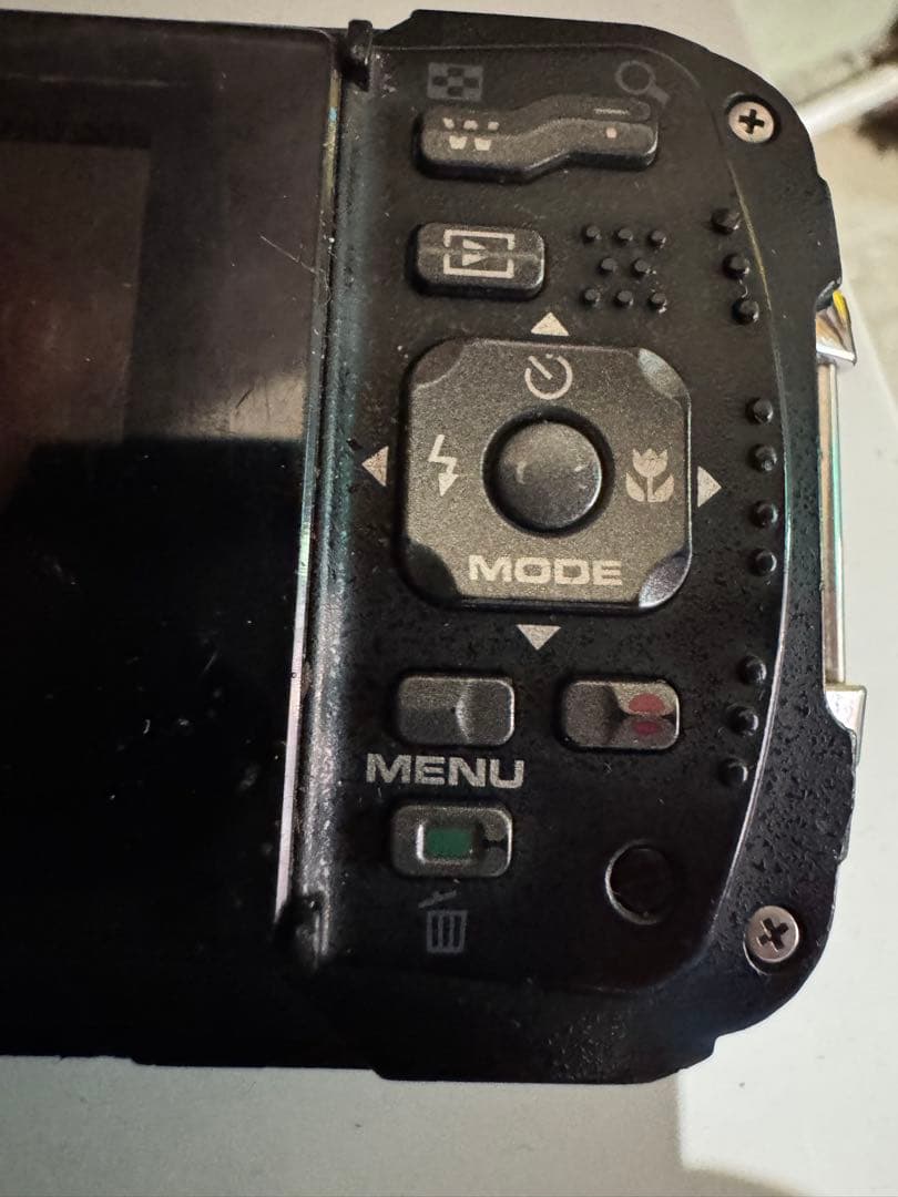 RICOH WG-40w 青 訳有りジャンク 外装美品 - メルカリ