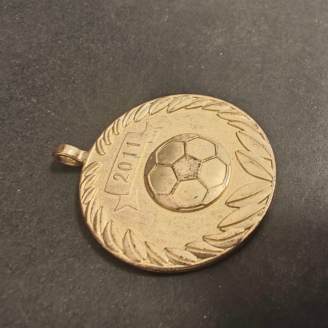 2011年全国少年サッカー大会 記念メダル 17.5g - メルカリ