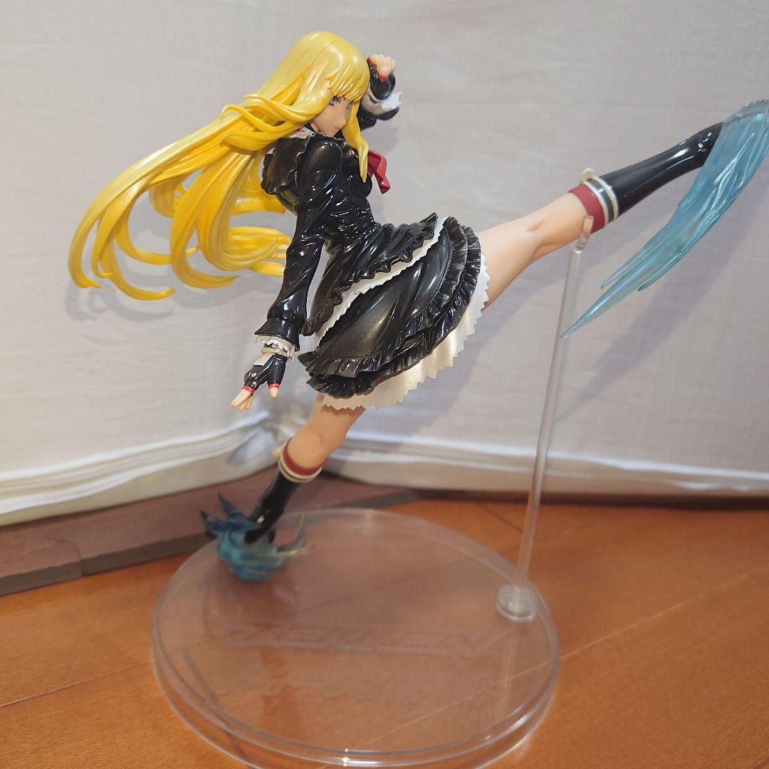 鉄拳　クイーンズブレイド　リリ　フィギュア