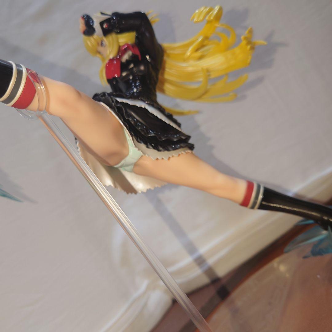 鉄拳　クイーンズブレイド　リリ　フィギュア