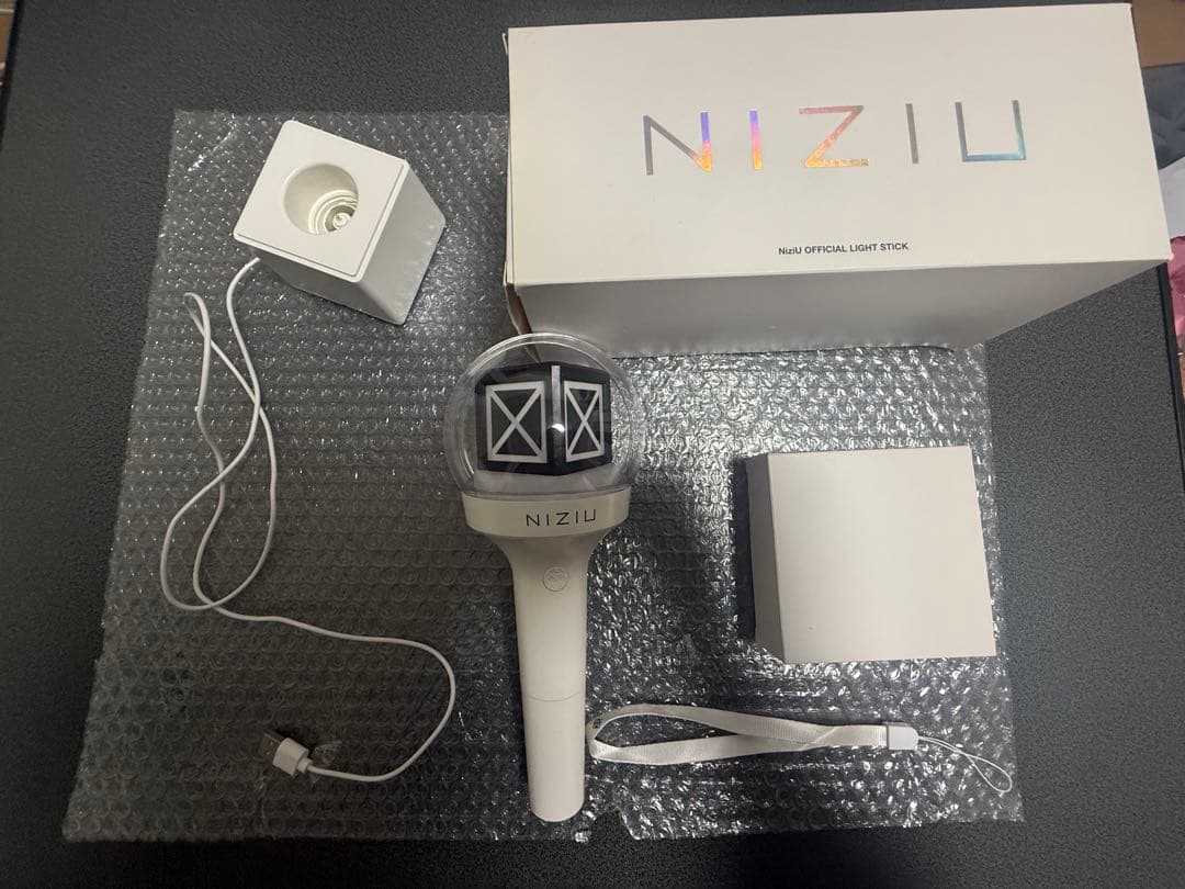 NiziU ペンライト　ペンライトストラップ　リク　NIZOO リチュ