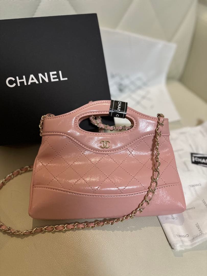 新品ノベルティ　 ショルダーバッグ　ゴールドチェーン　ピンク　RFIDタグあり