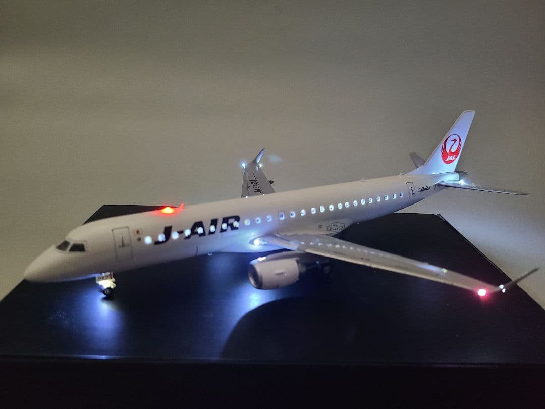 JAL エンブラエル E190 LED仕様完成品