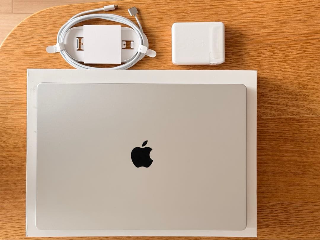 美品MacBookPro 16インチ M1 16GB 1TB16コア - US⌨️ Amazon.com: 2021 Apple MacBook Pro (16-inch, M1 Pro chip with 10