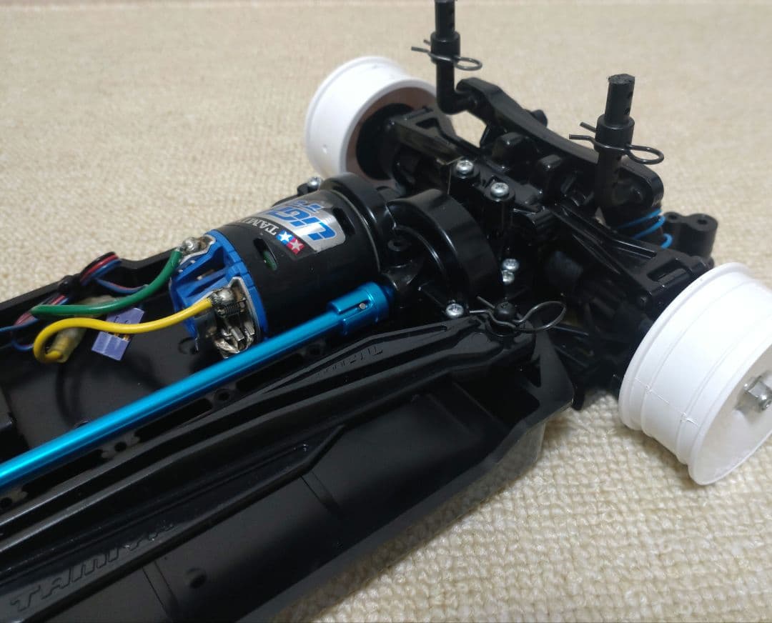 タミヤ　オンロード　TT-02 ストックモーター、サーボ付き！