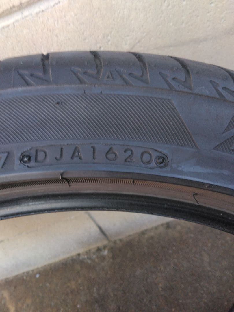 225/45R18 ブリヂストンレグノ 2020年製 4本中古セットリムガード付