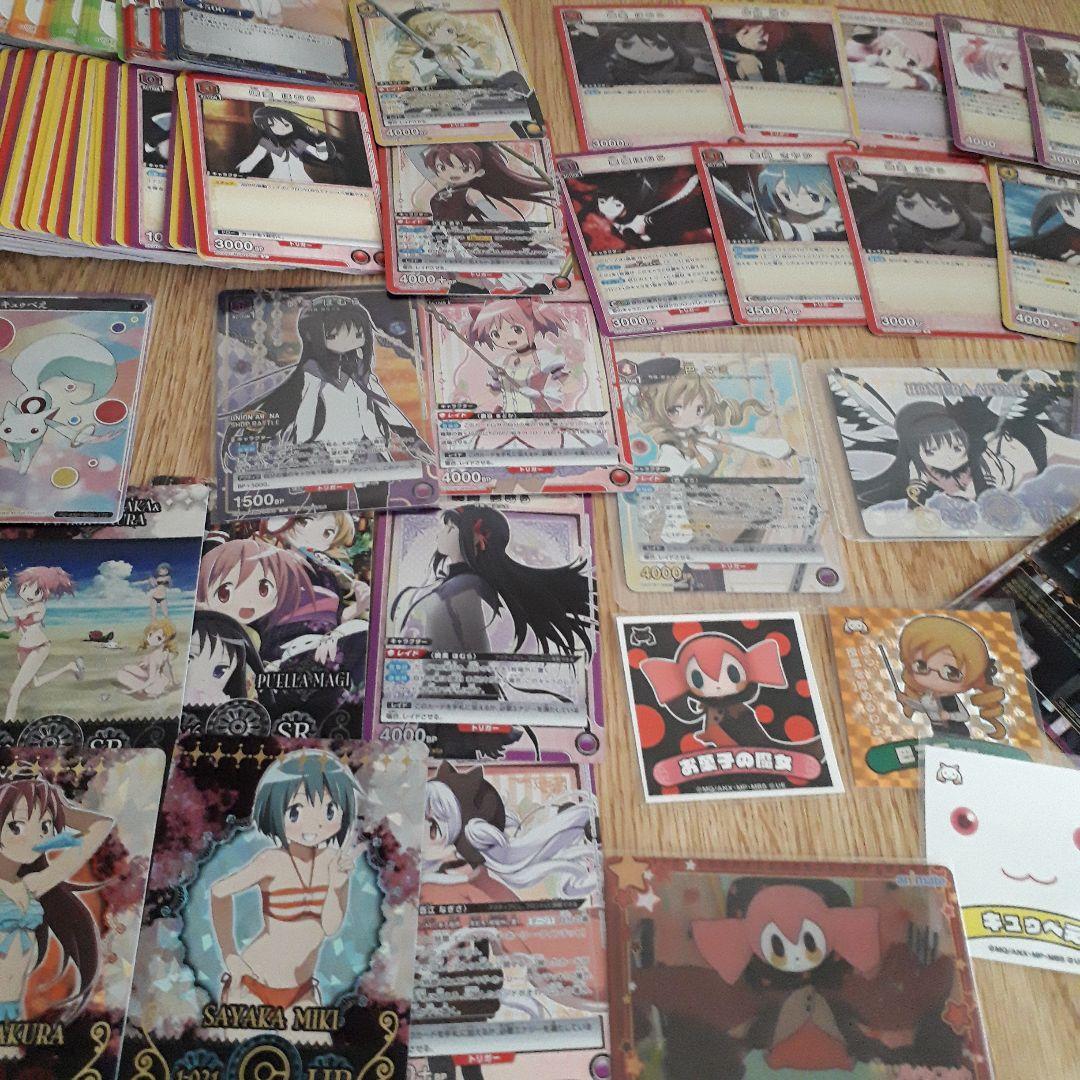 魔法少女まどか☆マギカ　まどマギ　マギレコ　缶バッジ　ストラップなど