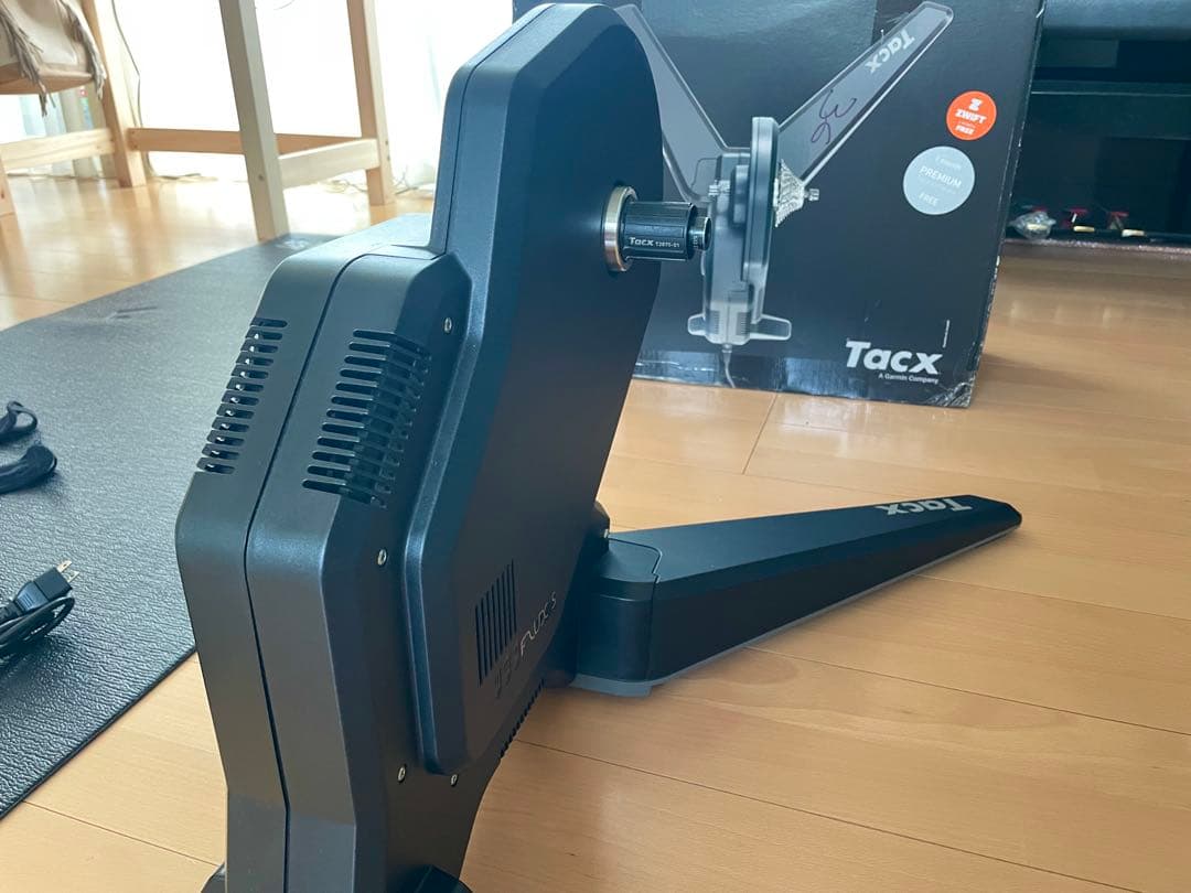 アクセサリー S.H.I.E.L.D.Tacx FLUX S Smart Trainer