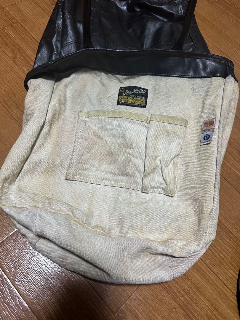 JOY McCOY 黒レザーパッチワークトートバッグ - バッグ新 発売