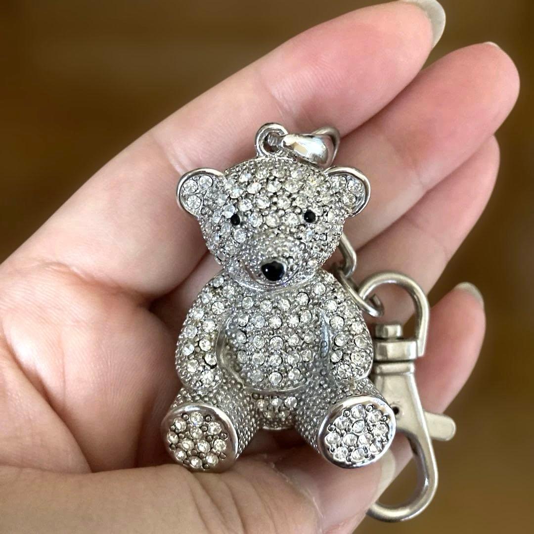 スワロフスキー クマのキーホルダー - メルカリ