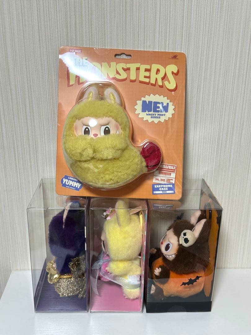 POPMART ラブブぬいぐるみ&Earphone Case 4個セット