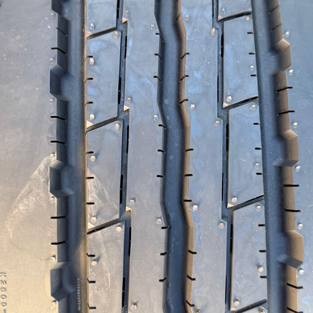 送料込ヨコハマLT151R205/65R16 109/107LLT 12PR1本 - メルカリ