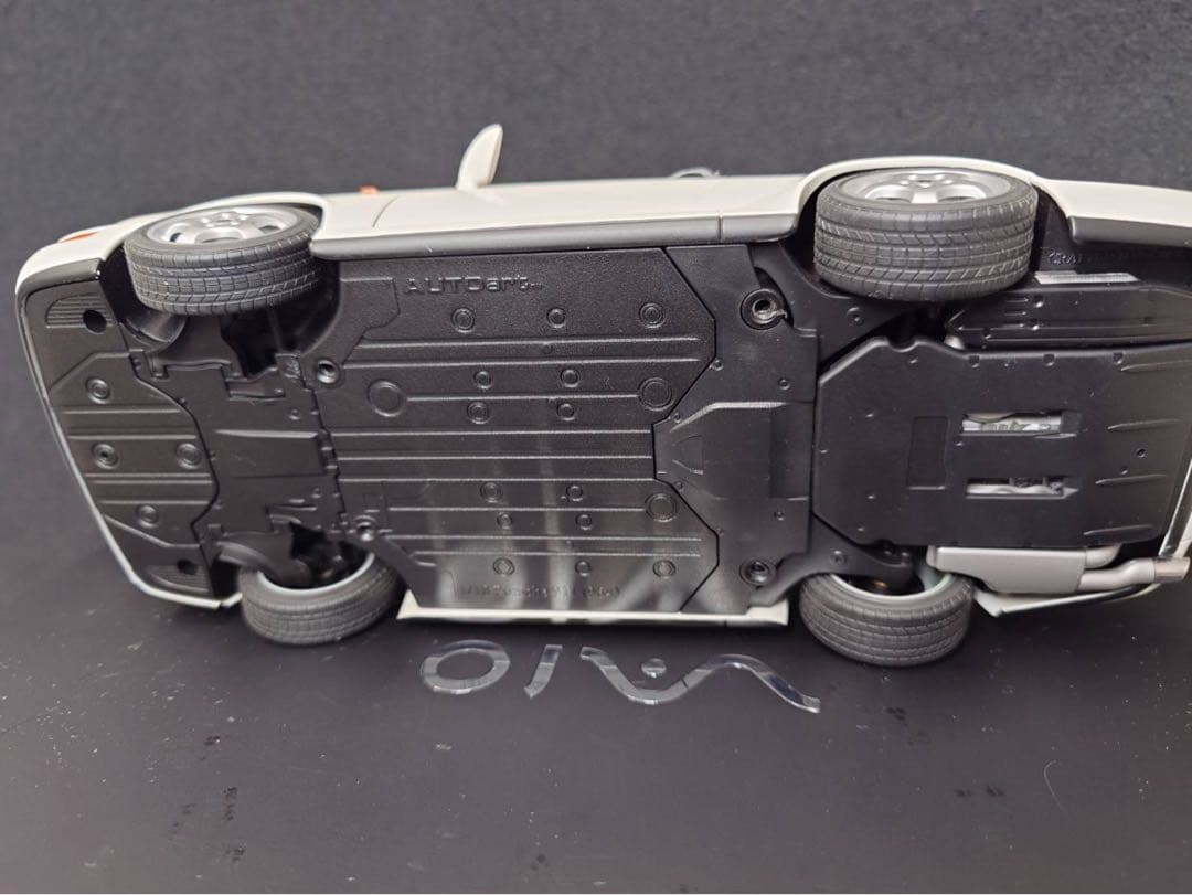 オートアート1/18ミニカー ポルシェ911(964) カレラRS ホワイト