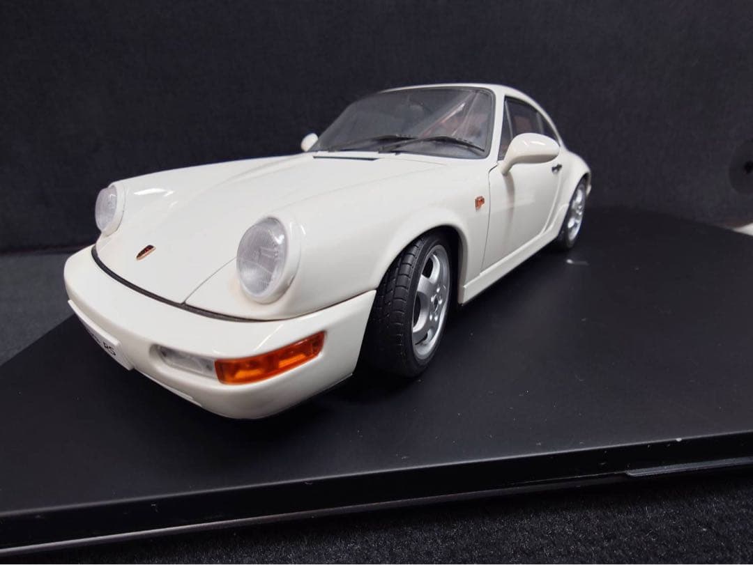 オートアート1/18ミニカー ポルシェ911(964) カレラRS ホワイト