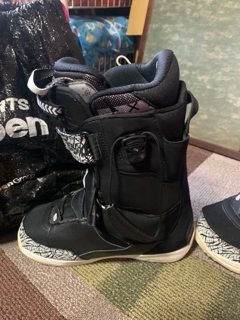 スノーボードブーツ DEELUXE ディーラックス 25.5cm 収納バッグ付き