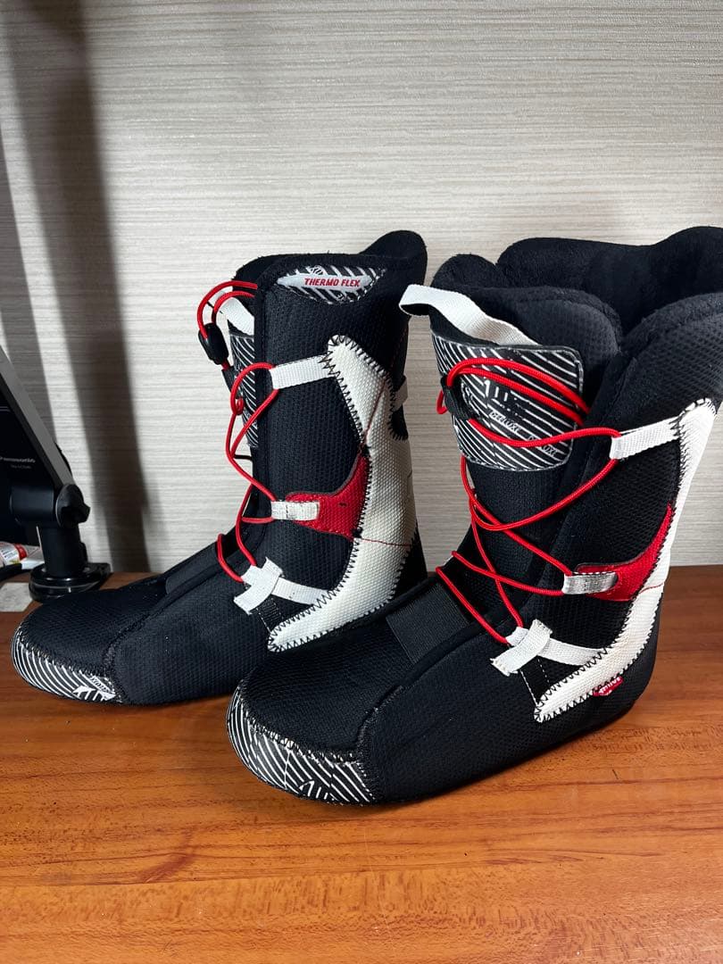 ディーラックス　スノーボード　ブーツ　27.5cm ID