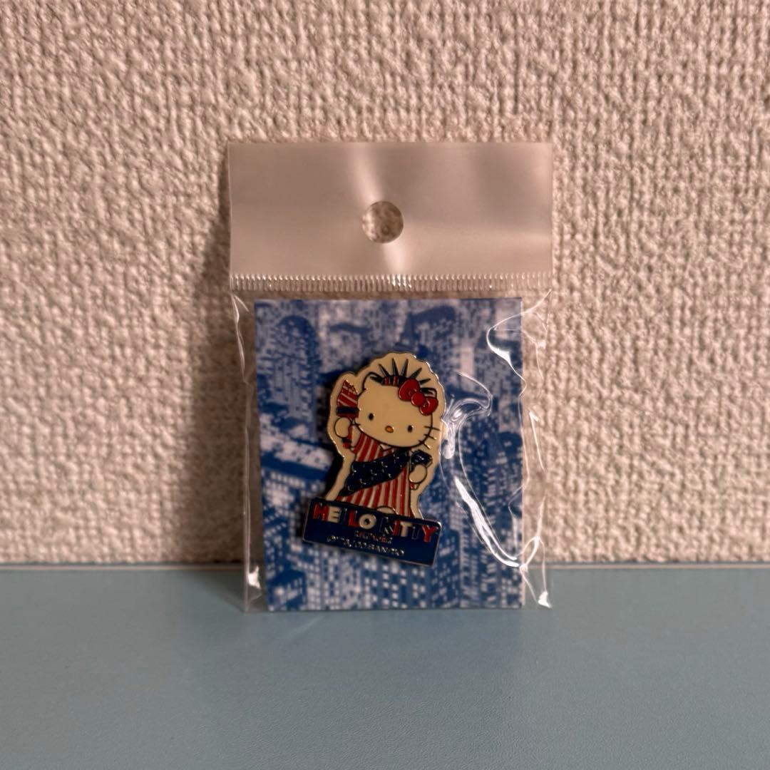 超レア！希少！アメリカ ニューヨーク限定！ハローキティピンバッジ3点
