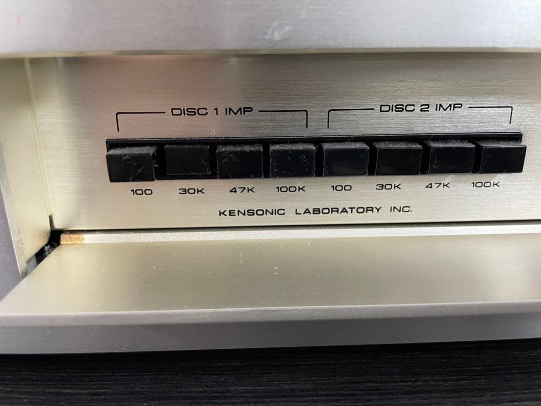 Accuphase アキュフェーズ C-220 プリアンプ 通電確認済み