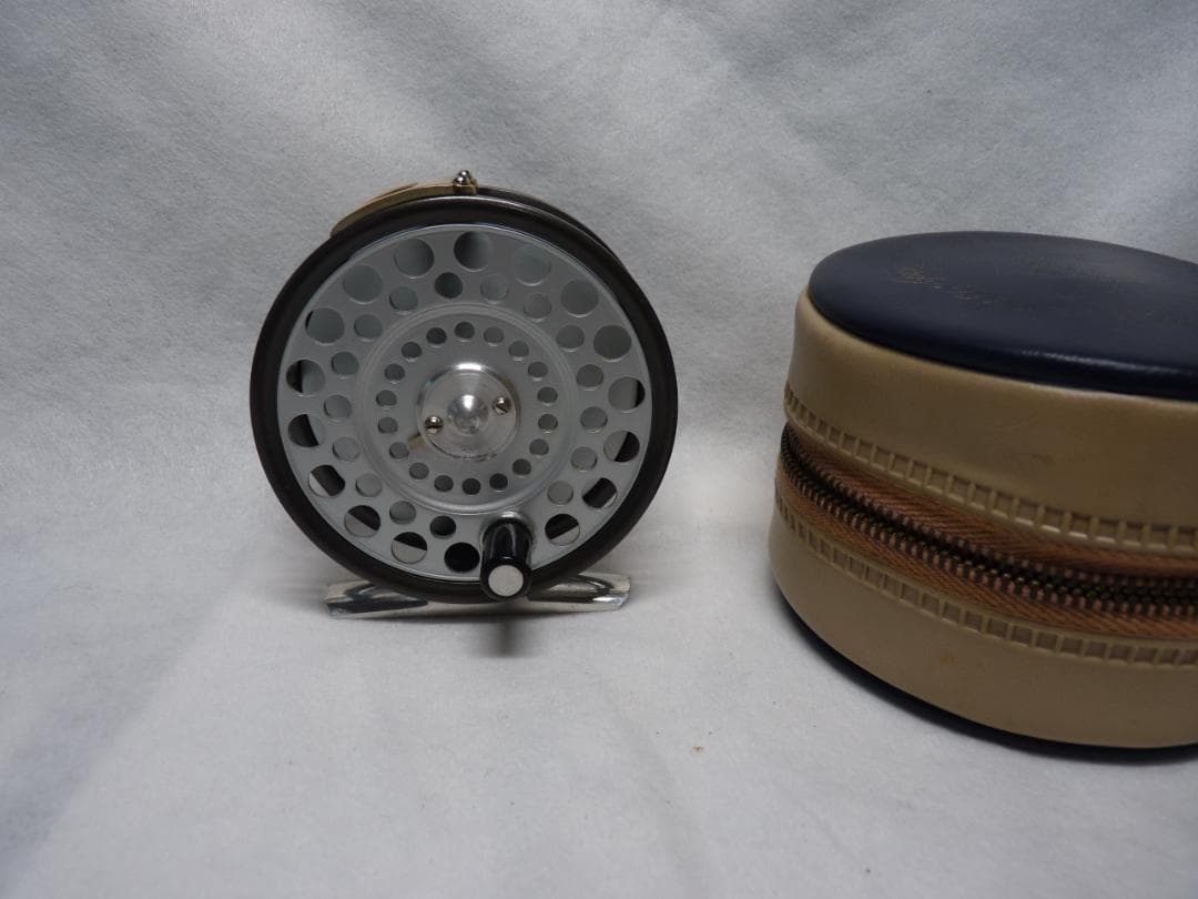 ハーディー・フェザーウェイト・ヘビーUガード 【中古美品】　HARDY Hardy Bros Featherweight Heavy U Line Guard Fly Fishing Reel