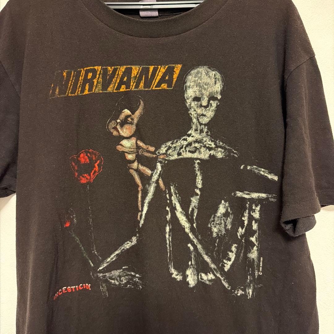 NIRVANA 骸骨デザイン Tシャツ