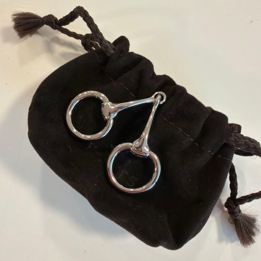 エルメスのモールドゥホースビットスカーフリング（シルバー） - メルカリ