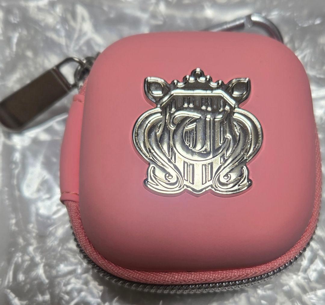 ウマ娘×AVIOTコラボ プリティーダービー イヤホンケース - メルカリ