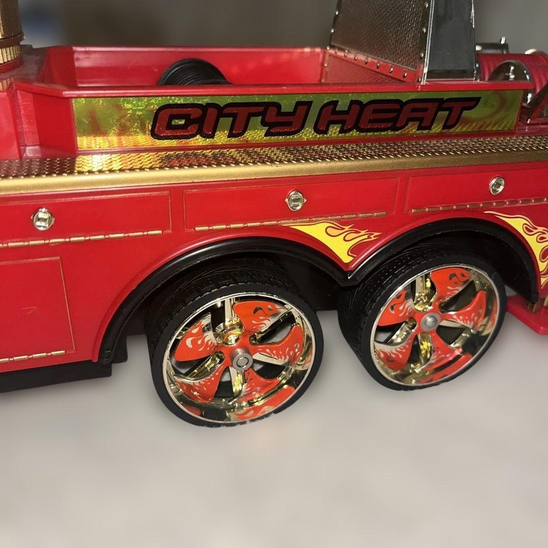 レトロ　ハシゴ車　ラジコン