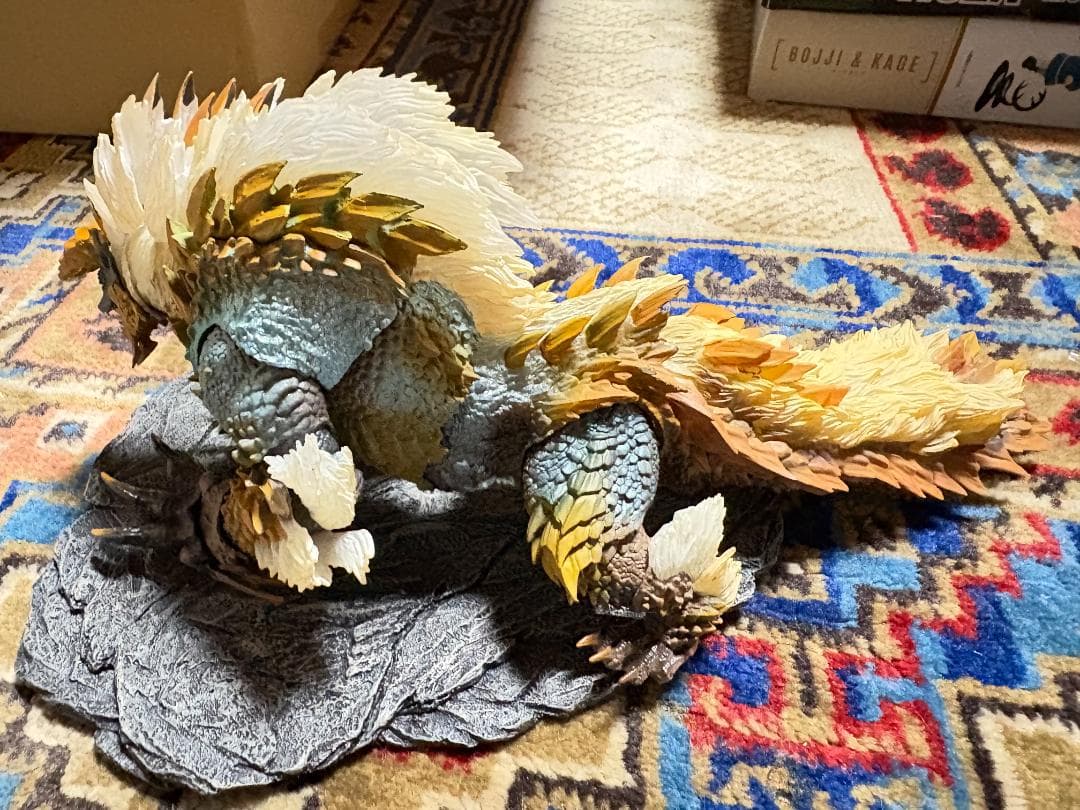 S.H.MonsterArts モンスターハンターワールド ジンオウガ 現状品