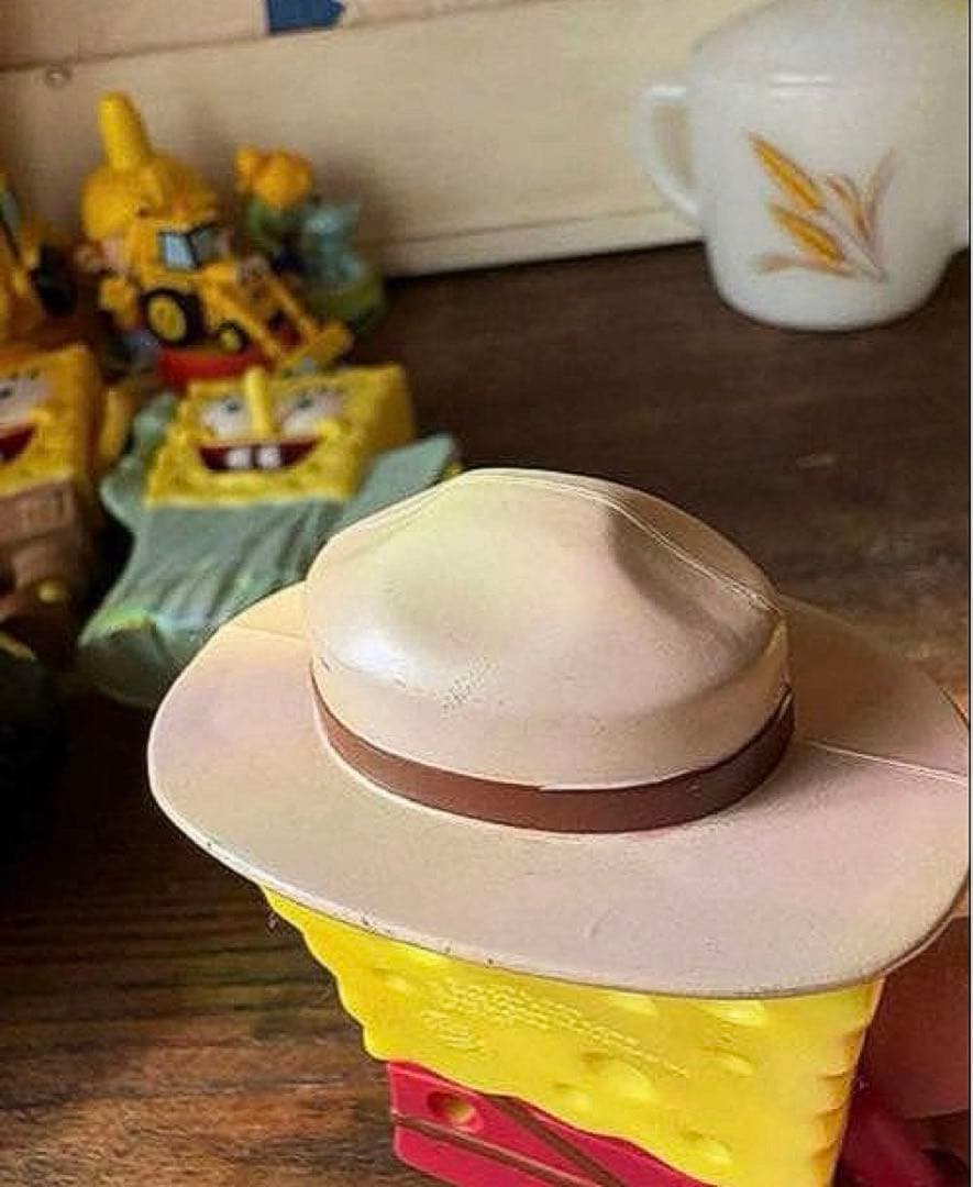 スポンジボブ バーガーキングミールトイ7個 (バラ売り不可)