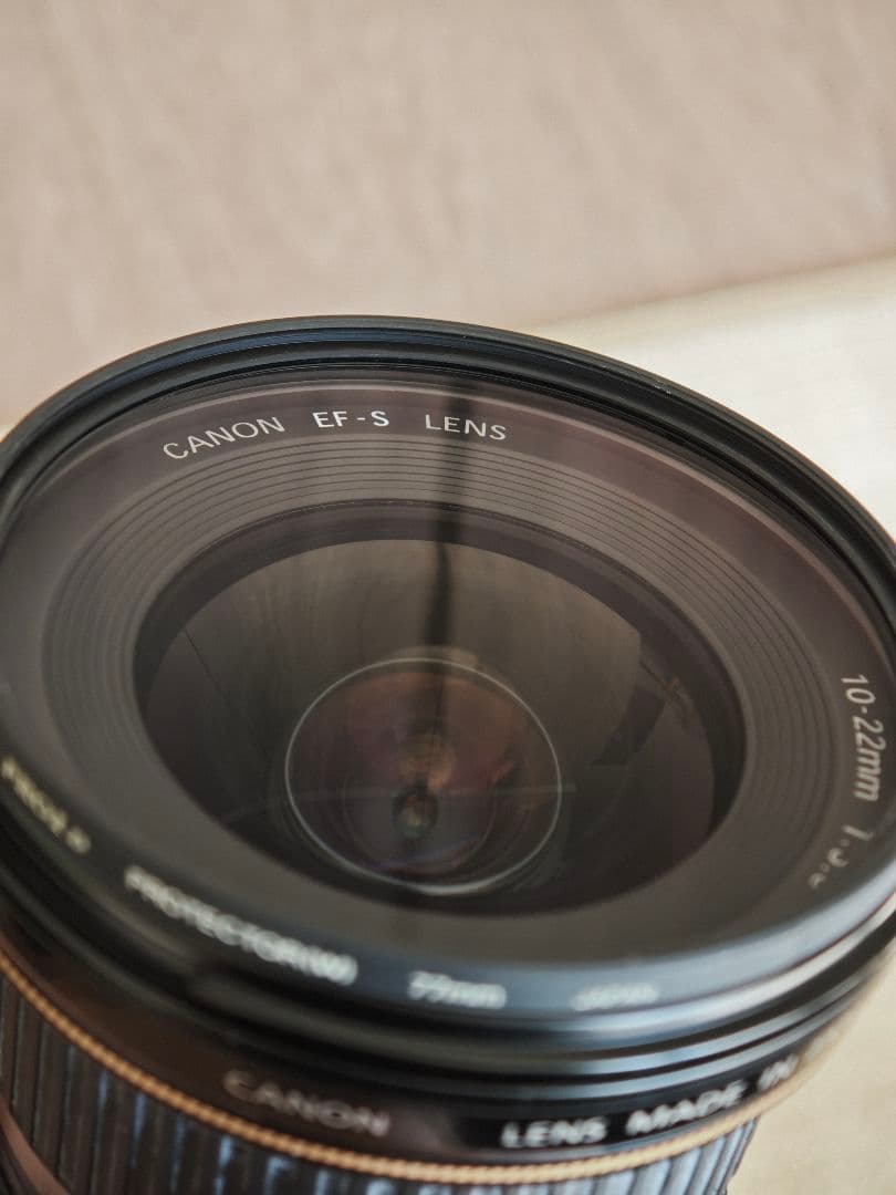 Canon EF-S 10-22mm f/3.5-4.5 USM ポーチ付き