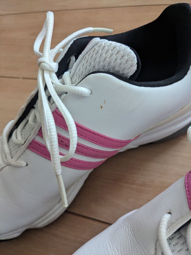 adidas ゴルフシューズ ホワイト/ピンク - メルカリ