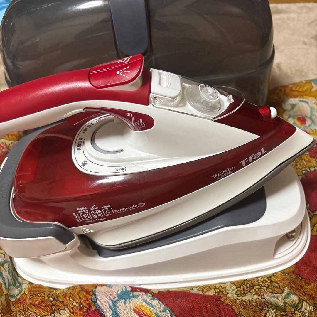 ティファール スチームアイロン フリームーブ パワーコードレス オートクリーン Amazon | ティファール スチームアイロン 「フリームーブ パワー