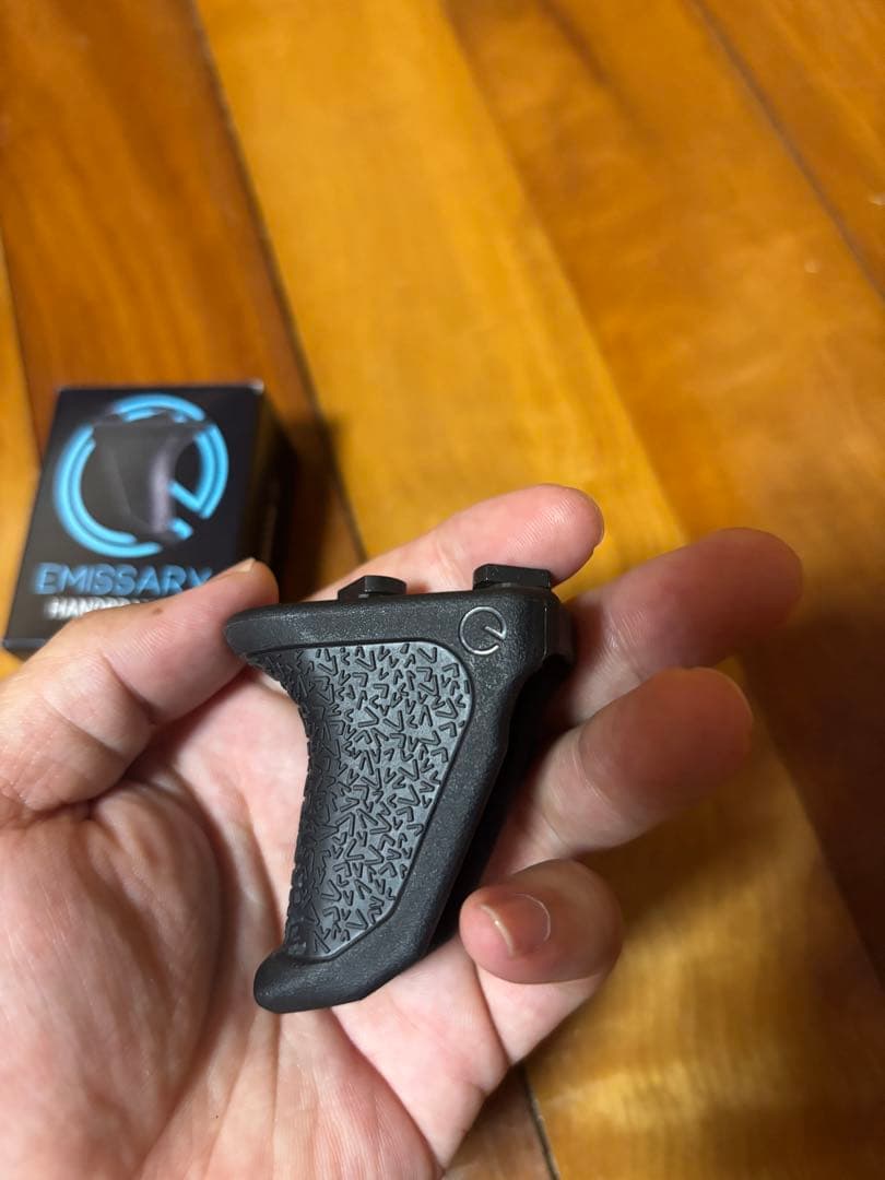 実物 Emissary Development Handbrake X