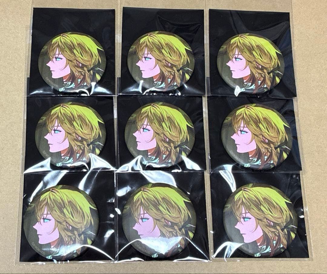 OVER REQUIEMZ クロード マット 缶バッジ カウントダウンver OVER REQUIEMZ マット缶バッジ CD缶 カウントダウンver ドロシー 2点