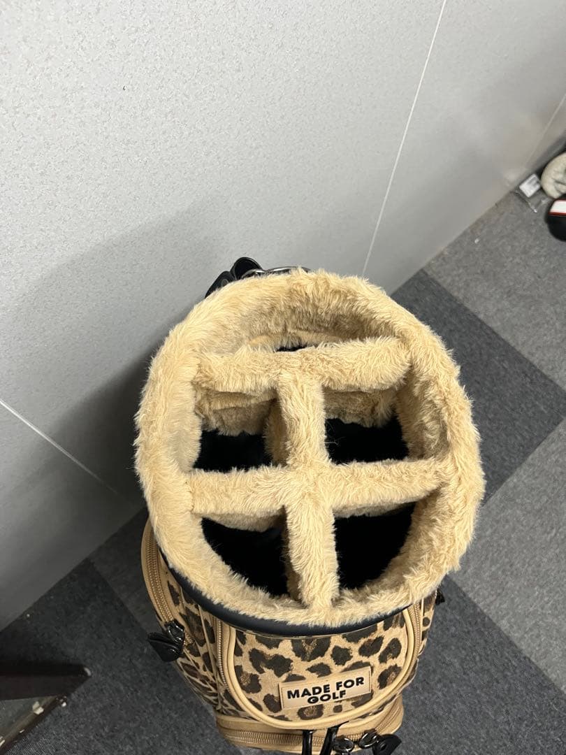 超希少 パーリーゲイツ ヒョウ柄 キャディバッグ レオパード - メルカリ