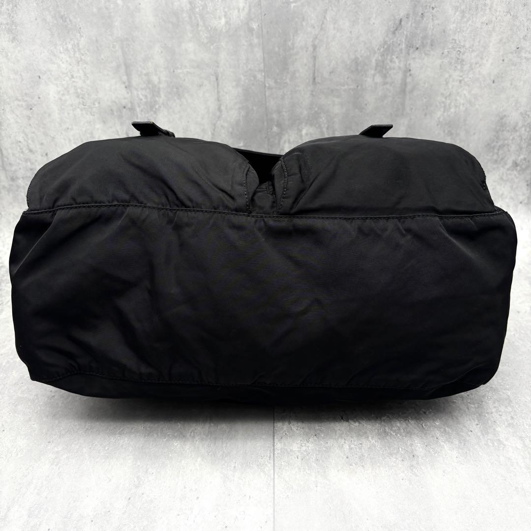 プラダ メッセンジャーバッグ 三角ロゴ ナイロン ブラック 白タグ