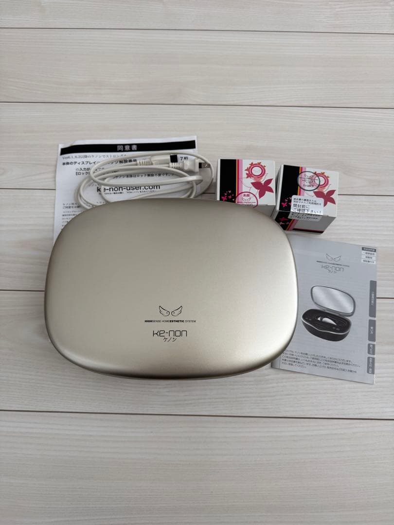 ケノン 脱毛器 シャンパンゴールド 本体 付属品ありケノン 脱毛器 ver7