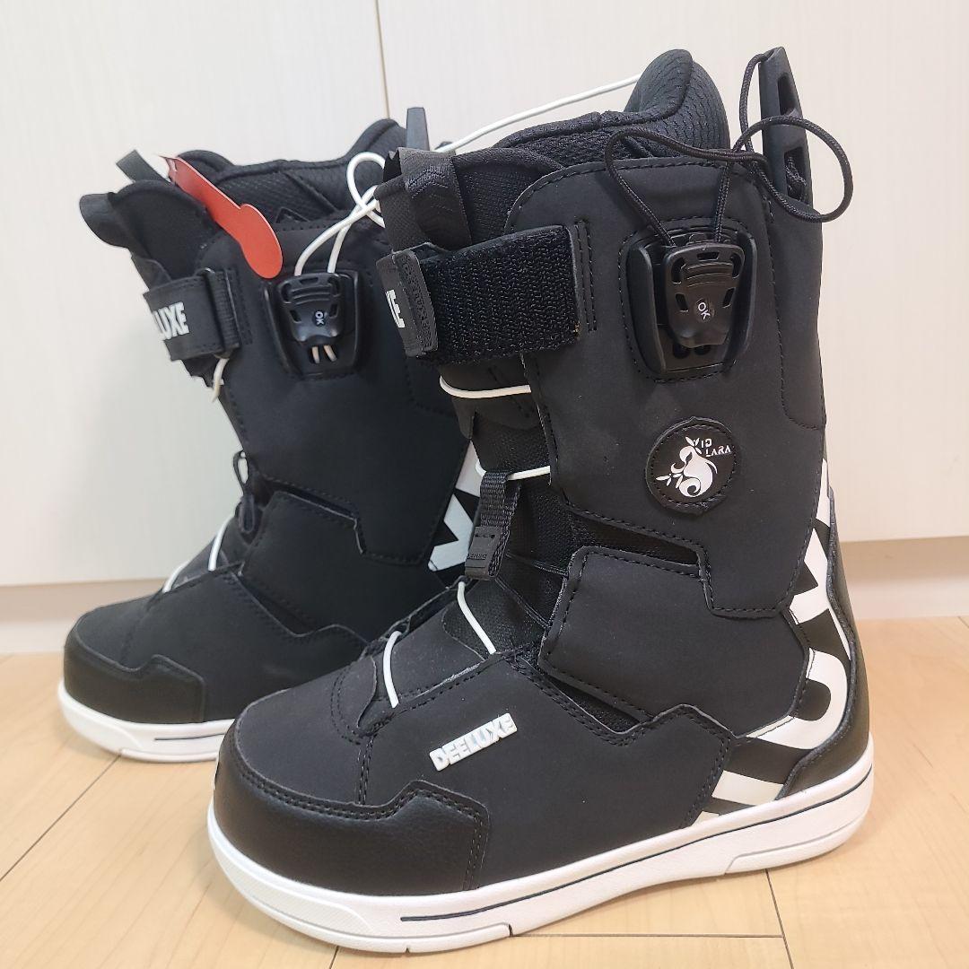 【新品・未使用】DEELUXE レディース　ブーツ ID LARA　22.5cm