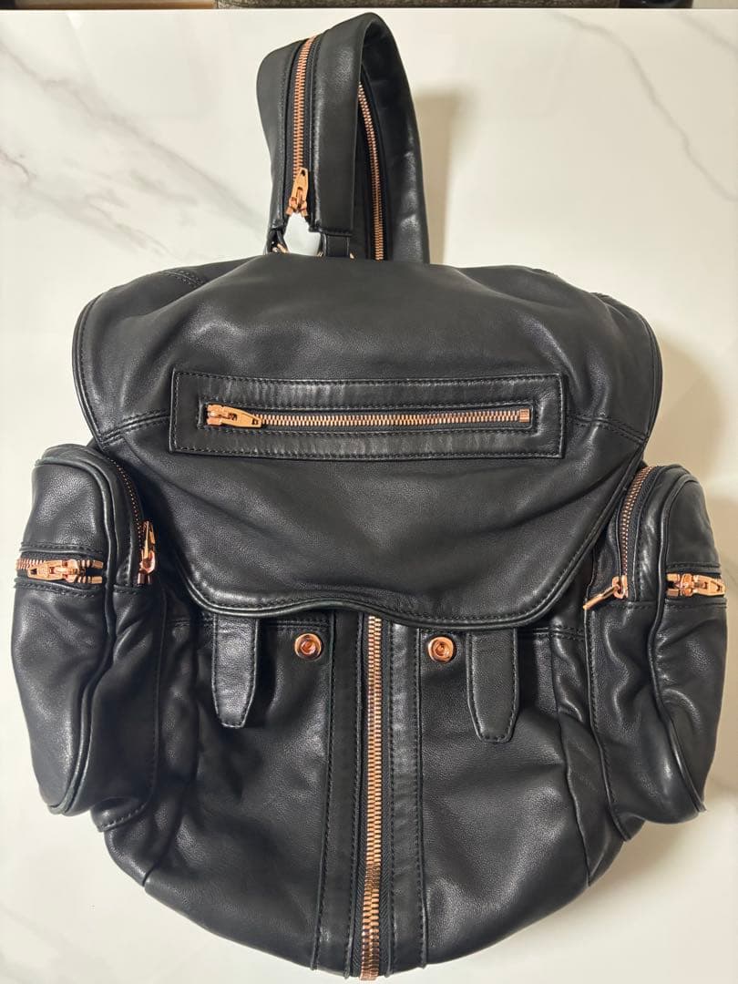 ALEXANDER WANG ブラックレザーリュック - メルカリ