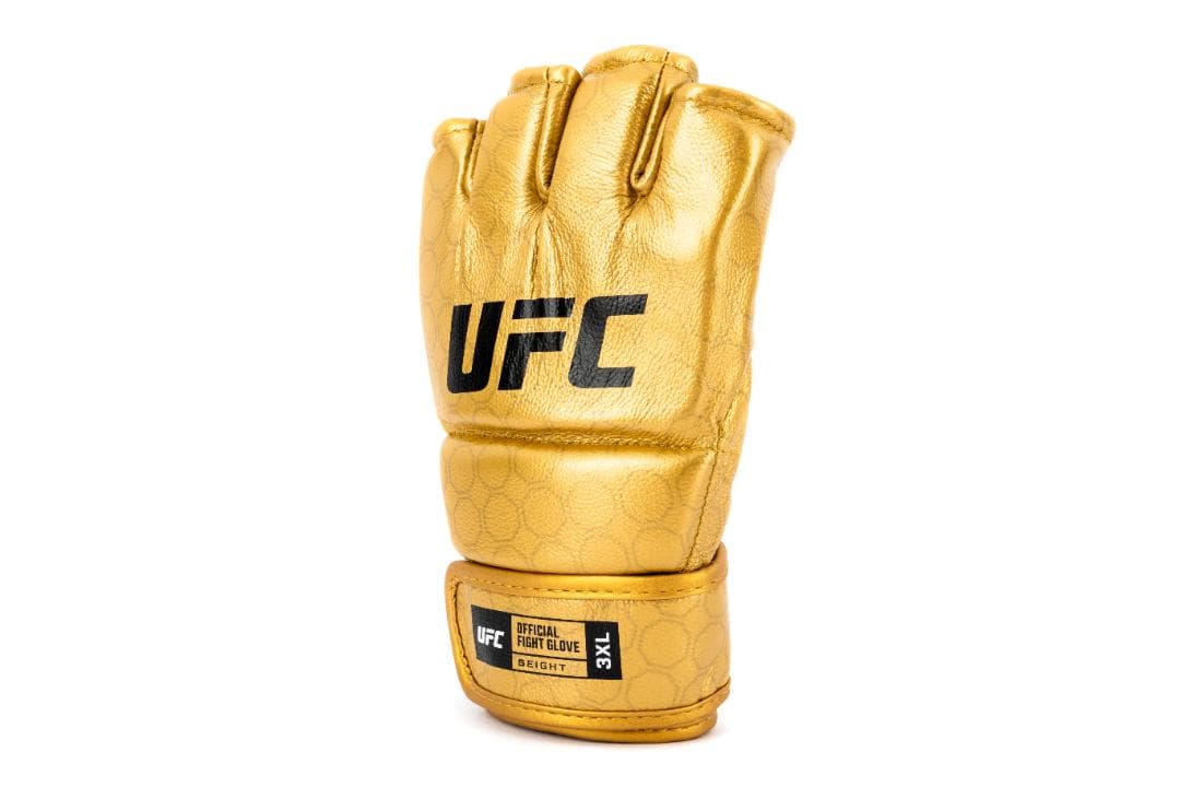 独占】UFC 5Eight チャンピオン 公式グローブ新品 激レアXS-L - メルカリ