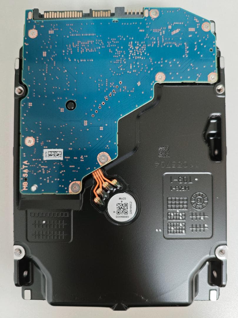 東芝 3.5インチ内蔵HDD 16TB 2台セット 一部欠け有り - 内蔵型