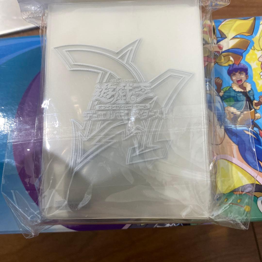 遊戯王　デュエルアカデミア　銀ロゴ　スリーブ　未開封