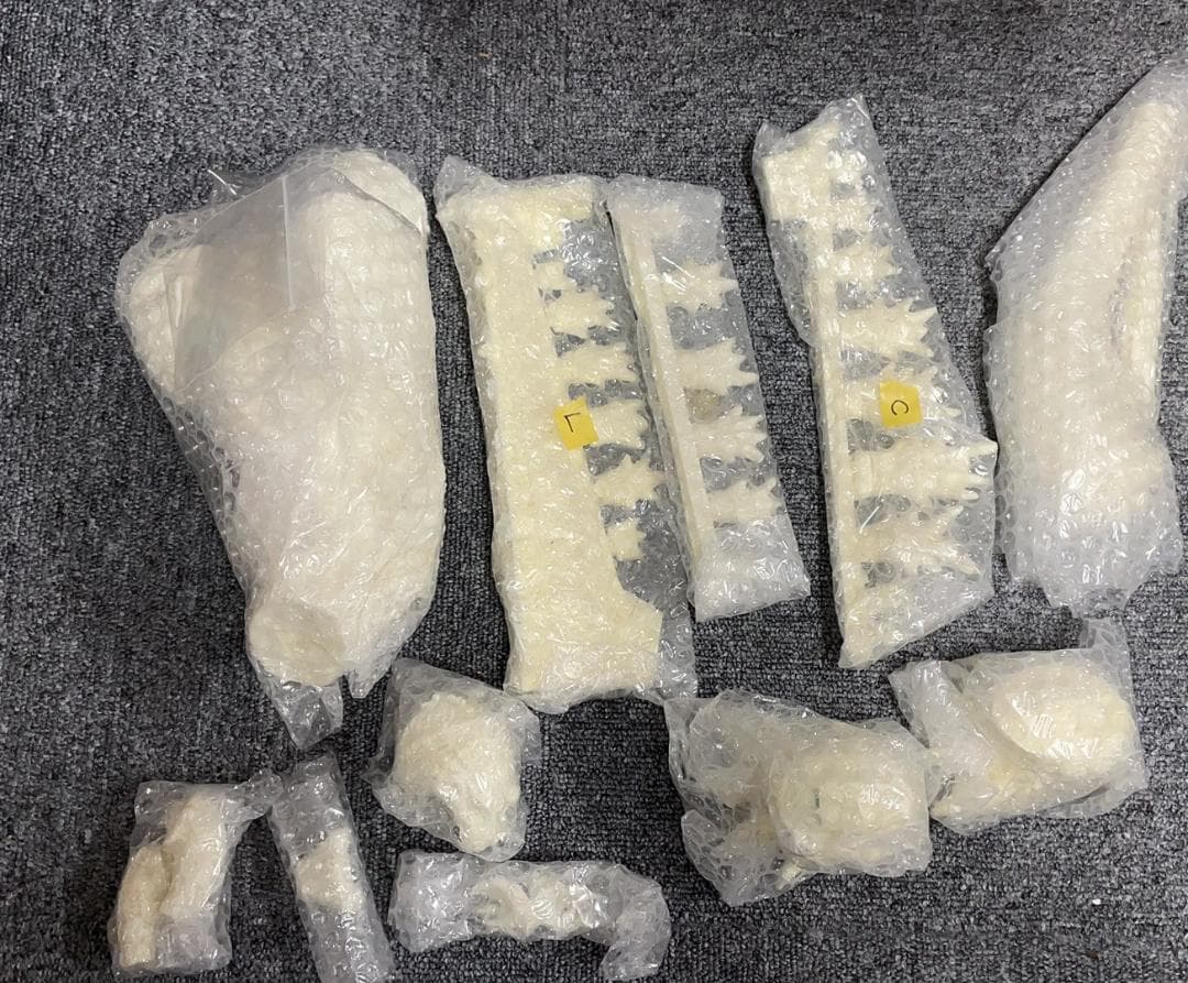 二郎工房 ゴジラ 2001 GMK 新品 未組立 - メルカリ