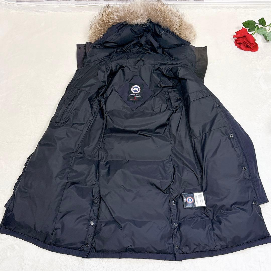 ほぼ未使用✨ カナダグース ダウンジャケット ネイビー M - メルカリ